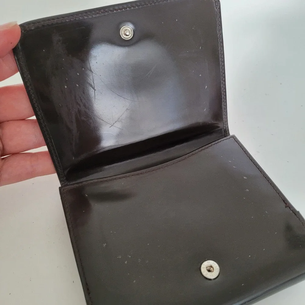 Gucci Vintage Brown Patent Leather Interlocking G Bifold Wallet 035-0416-1926-5